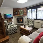 Casa Boni Y Florina *