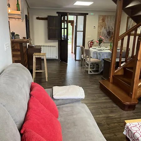 Casa Boni Y Florina Holiday home Nava