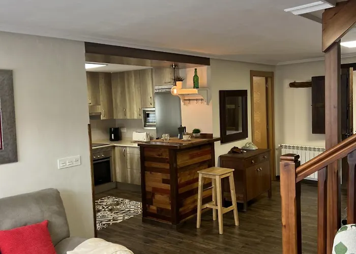 Casa Boni Y Florina Nava